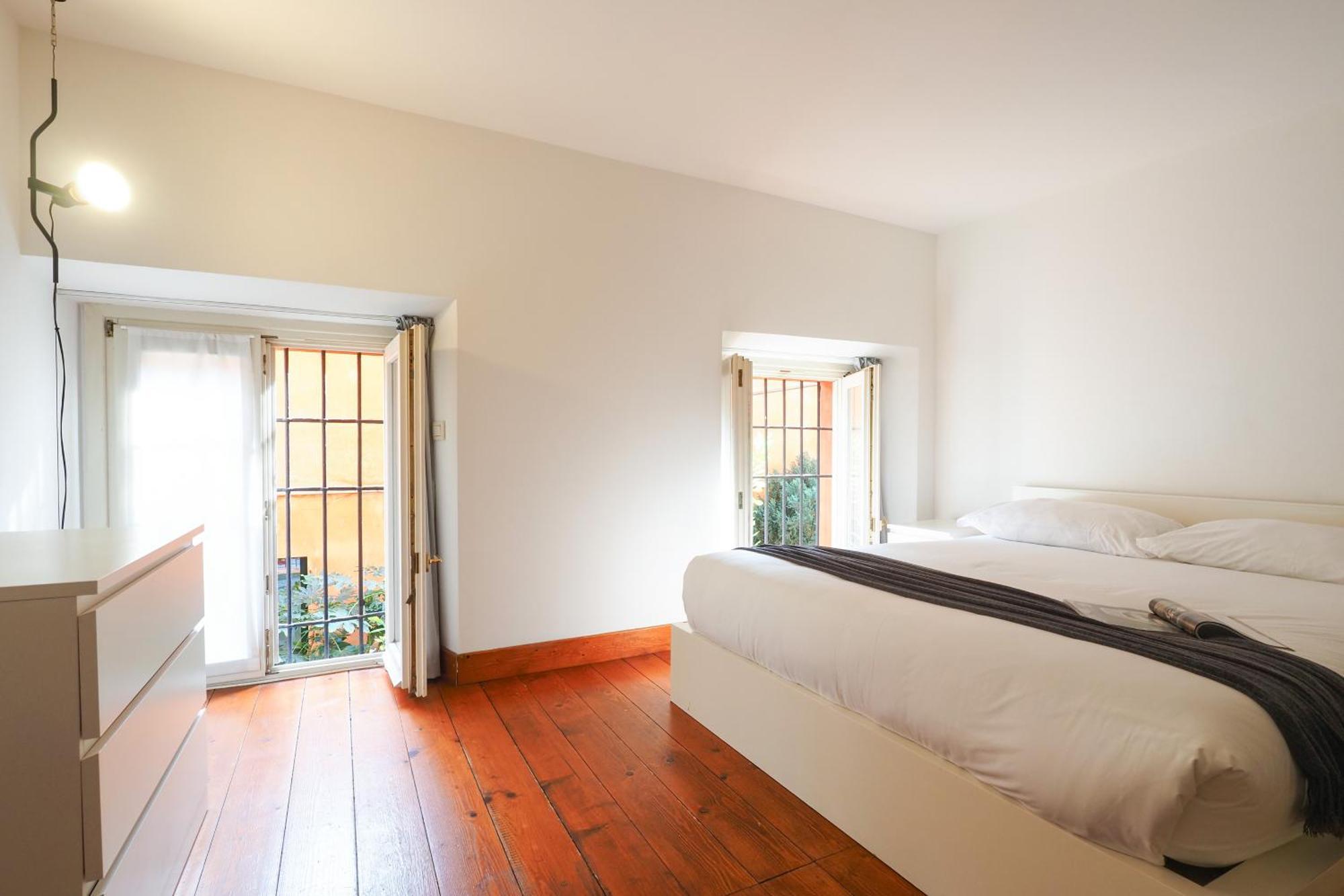 Enchanting Loft Between History And Tranquility Milan Bagian luar foto