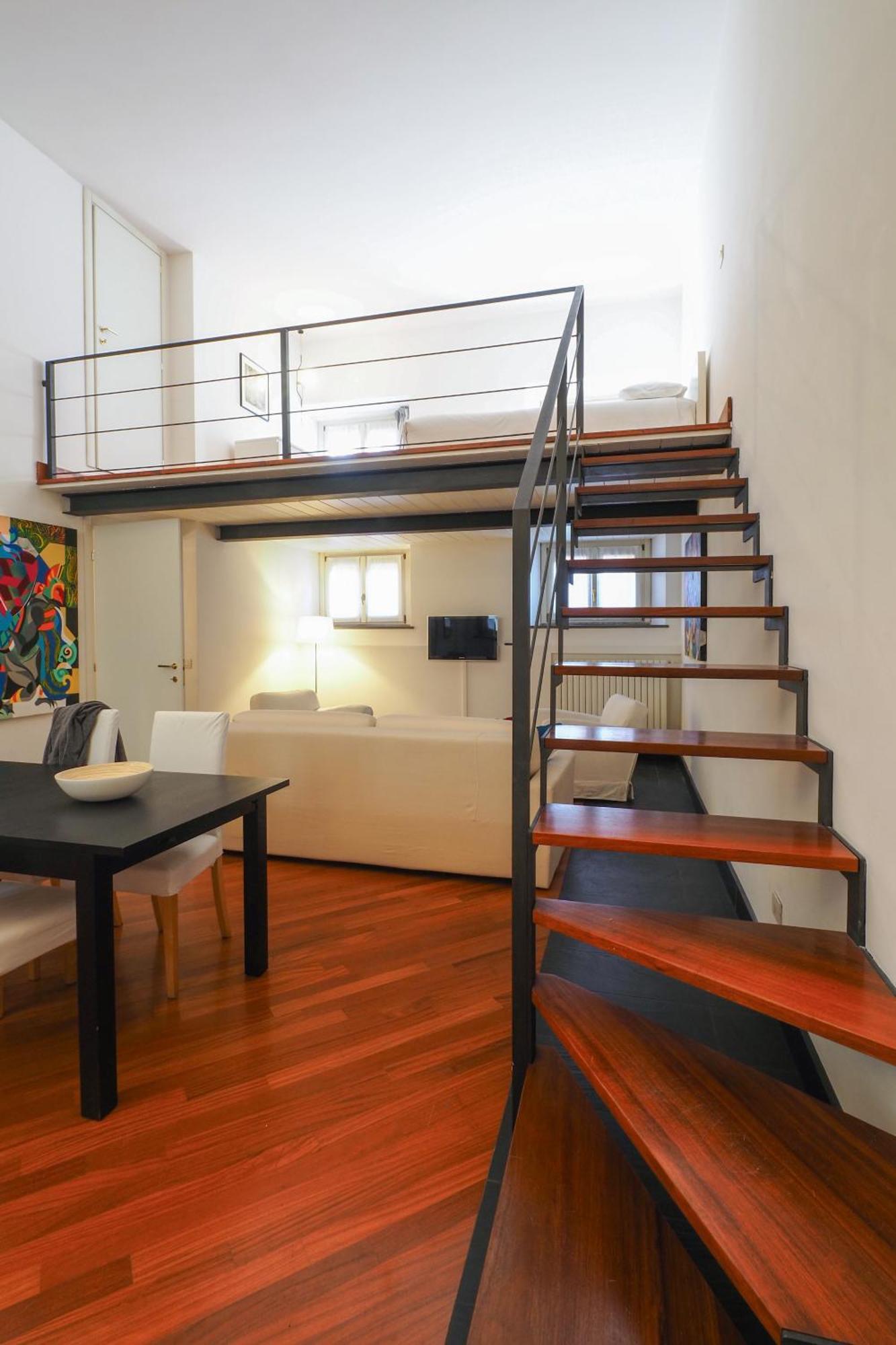 Enchanting Loft Between History And Tranquility Milan Bagian luar foto