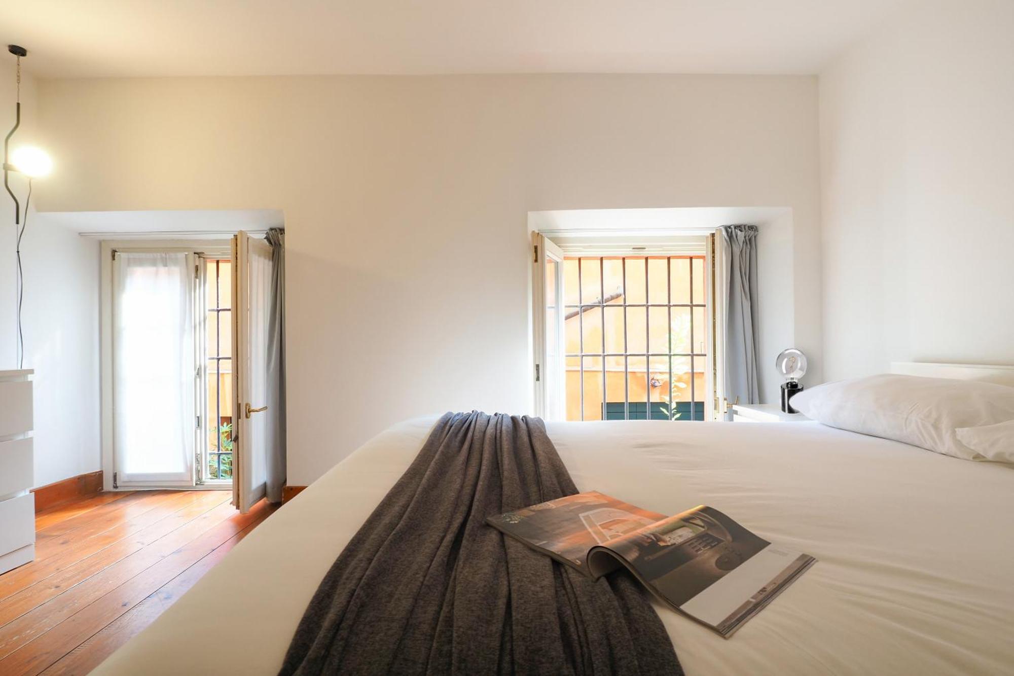 Enchanting Loft Between History And Tranquility Milan Bagian luar foto