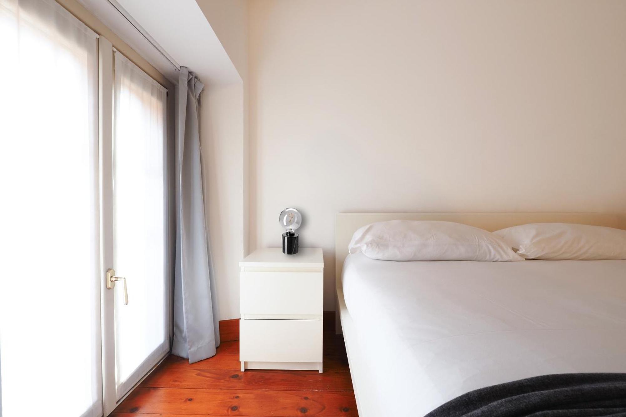 Enchanting Loft Between History And Tranquility Milan Bagian luar foto